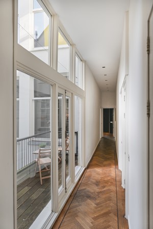Medium property photo - Oudezijds Voorburgwal 145A, 1012 ES Amsterdam